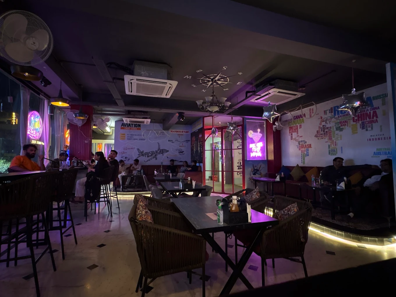 Flying Club Cafe and Bar